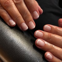 Nails (290)