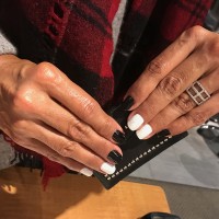 Nails (370)